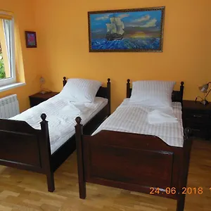 Midi Hostel