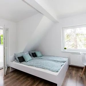  Pensjonat White Rooms Rentyear Apartments Polska